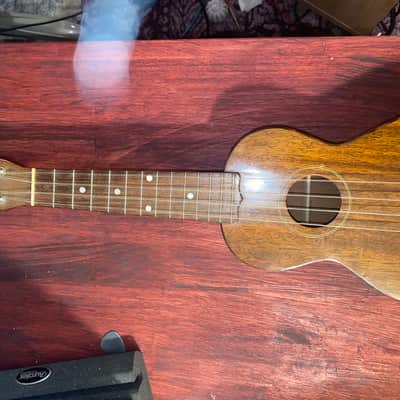 Brown Tortoiseshell Binding: Gibson Uke-1 1950 Near Mint with Soft Case - Mahogany image 11