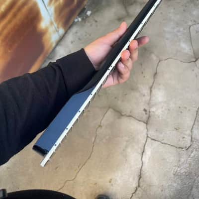 Round stainless steel 22 frets White binding black gloss Maple guitar neck 25.5inch hole 10mm sr image 4