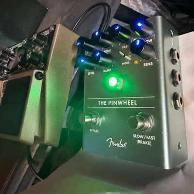Fender The Pinwheel Rotary Speaker Emulator | Reverb