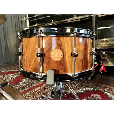 Antonio Drums 14x7 True Solid Walnut Snare Drum High-Gloss Natural image 5