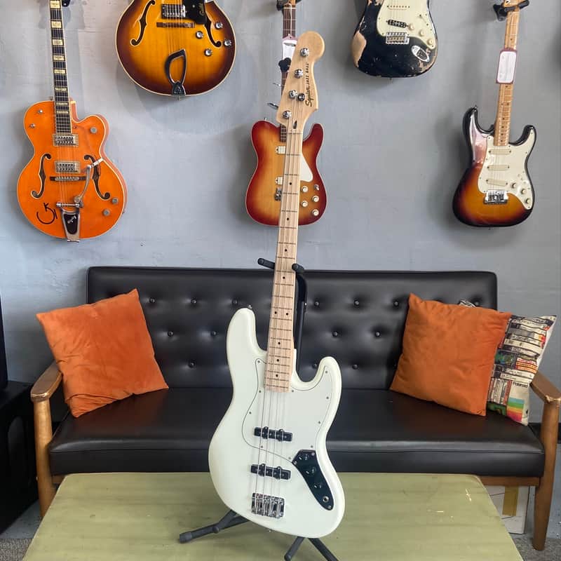Squier Affinity Jazz Bass