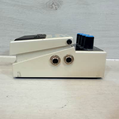 Boss DD-3 Digital Delay Guitar Effects Pedal MIJ Era Taiwan Long Chip Vintage Delay 1992 image 2