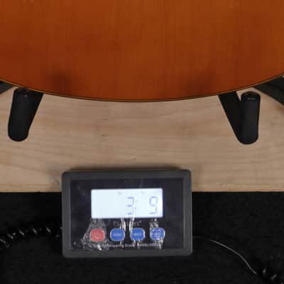Yamaha CG182C Classical Acoustic Guitar Natural image 8