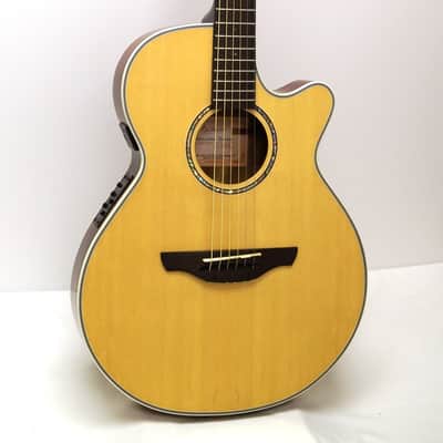 Takamine EG568C FXC Thinline Cutaway Acoustic-Electric Guitar w/ Deluxe Gig Bag - Natural image 2