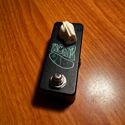 Lovepedal Pickle Vibe Tremolo/Vibrato | Reverb