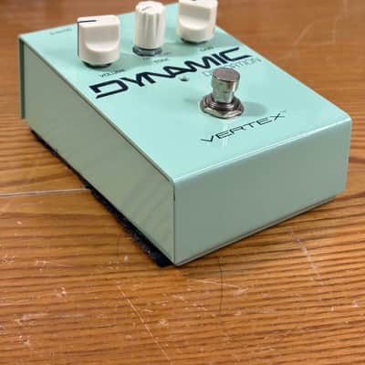 Vertex Dynamic Distortion 2010s image 2