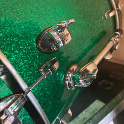 Bryan Hitt's REO Speedwagon 2000s Ludwig Classic Maple With Complete Hardware - Green Sparkle image 24