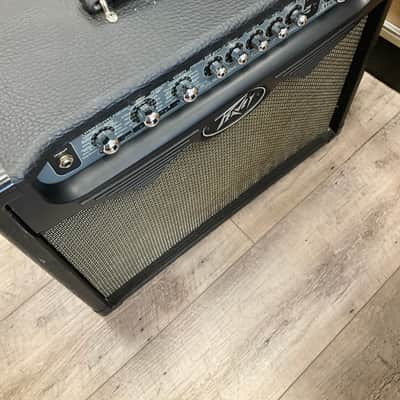 Peavey Vypyr 30-Watt 1x12" Modeling Guitar Combo 2000s - Black image 3
