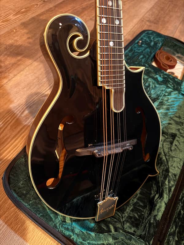 Bourgeois Guitars M5-F-BT, Bourgeois M5-F black top f- style mandolin- aged tone Adirondack/ European maple. 2025 - High gloss finish. Bourgeois M5-F black top f- style mandolin- aged tone Adirondack/ European maple. Mint condition. image 1