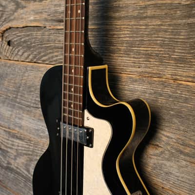 Hofner Ignition PRO Club Electric Bass Guitar - Black image 3