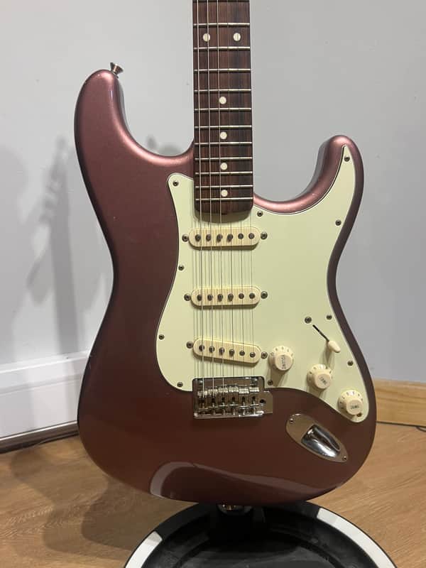 Fender Stratocaster Japan Hybrid 2018 - Burgundy mist image 1