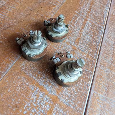 Gibson Centralab Potentiometers 500k Short Split Shaft Vintage 1961 Tested Qty 3 image 1