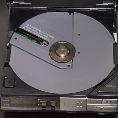 World’s First Compact CD Player by SONY. Rare! Vintage! Collector’s Item! ( D-5 / D-50 / D-14 ) image 3