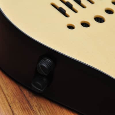 Godin A5 Ultra  Fretless A/E Natural image 10