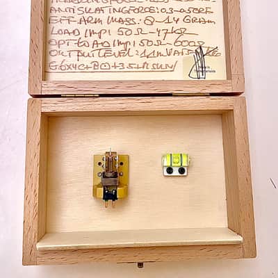 Van den Hul Colibri Master Signature Moving Coil Phono Cartridge, Original price: $11995 image 2