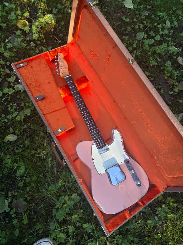 Fender Fender Telecaster - Dirty Shell Pink