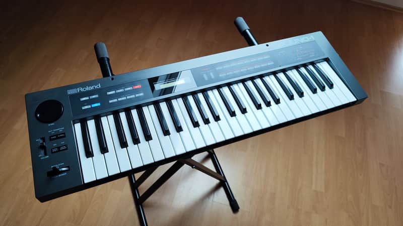 Roland αJuno 1 アルファジュノー1 アナログシンセサイザー Roland Alpha Juno-1 49-Key Programmable Polyphonic Synthesizer