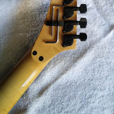 Kramer Baretta 1988 Legs/ Heels Graphic image 13