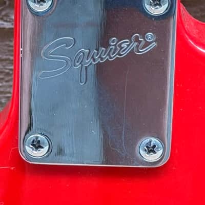 Squier by Fender Mini Stratocaster 3/4-Size Electric Guitar image 15