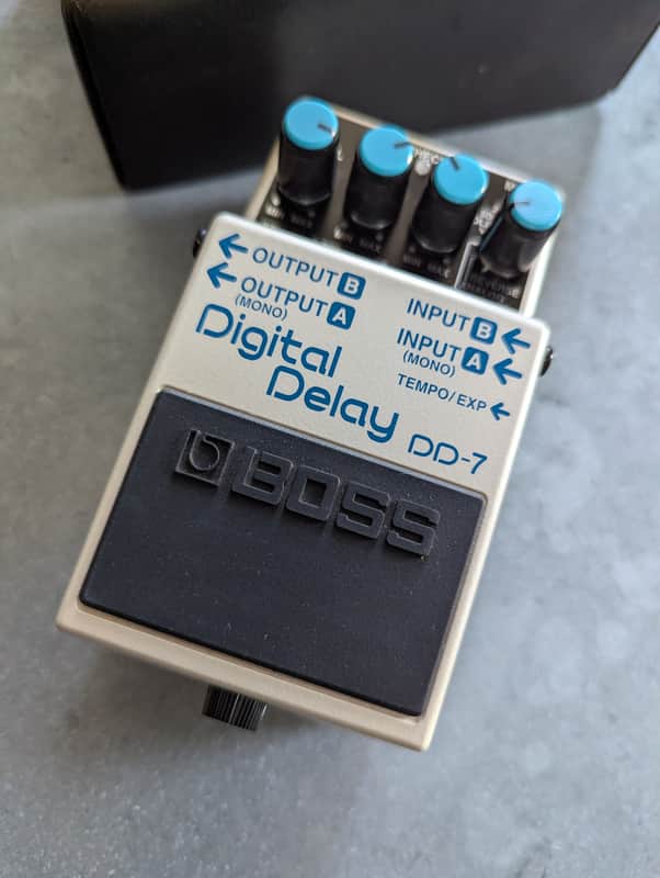 Boss DD7