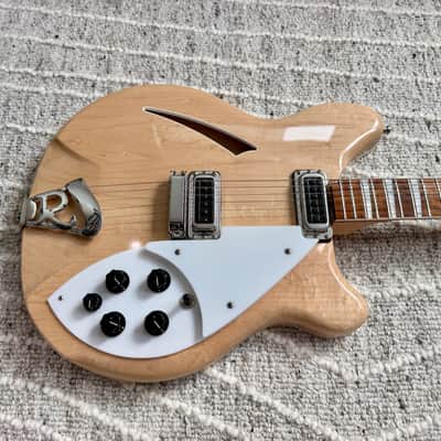 Rickenbacker 360 2023 - Mapleglo image 3
