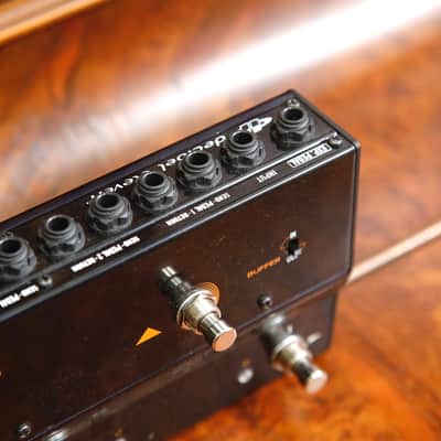 Decibel Eleven Switch Dr. Midi Controller/Switcher Pedal Pre-Owned image 4
