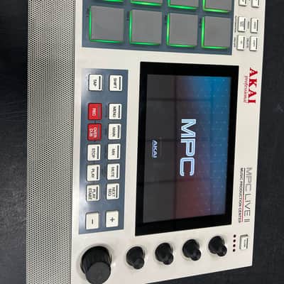 Akai MPC Live II Standalone Sampler / Sequencer Retro Edition 2020 - Present - Grey image 6