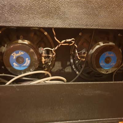 Fender Vibrolux Reverb 2-Channel 35-Watt 2x10" Guitar Combo 1980 - Silverface with volume boost image 14