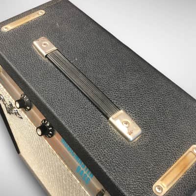 Fender Musicmaster Bass 12-Watt 1x12" Bass Combo 1970 - 1980 - Silverface image 9