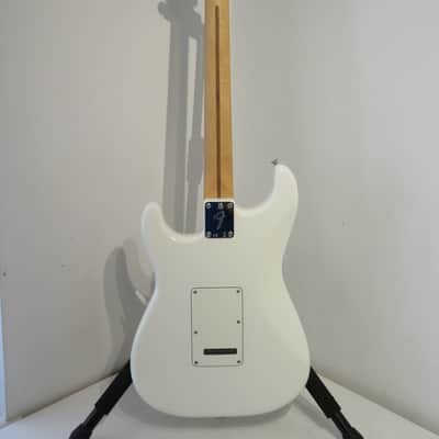 2022 Fender Player Stratocaster HSS Electric Guitar in Polar White image 4