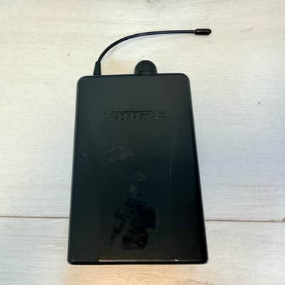 Shure PSM200 Wireless In-Ear Monitor System P2T TransMixer & P2R Bodypack Receiver H2 Band 518-554 MHz image 7