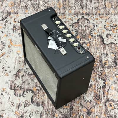Fender Blues Junior IV Tube Guitar Combo - 15 Watts, Black, Used image 2