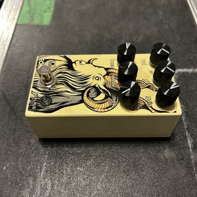 Walrus Audio Eons Five-State Fuzz Goat image 2