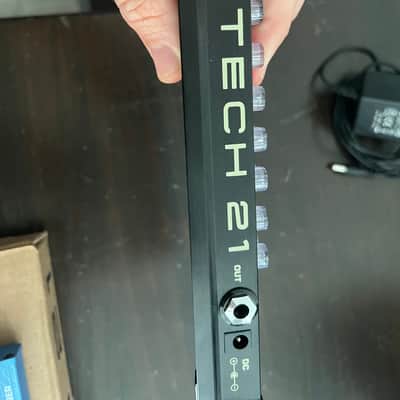 Tech 21 SansAmp Character Plus Series Screaming Blonde 2022 - Present - Green / Black image 4