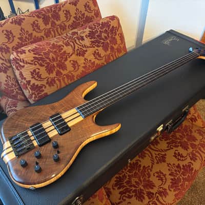 Immagine Ken Smith BT F4 TNV Black Tiger lined fretless Bass Guitar w Hard Case 2008 - 20