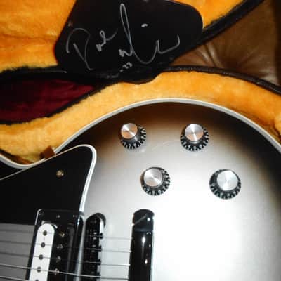 Gibson Custom Shop Les Paul Custom/ MOD shop 1 of 1 2022 - Silver burst Satin owned and Signed by Dustie Waring image 12