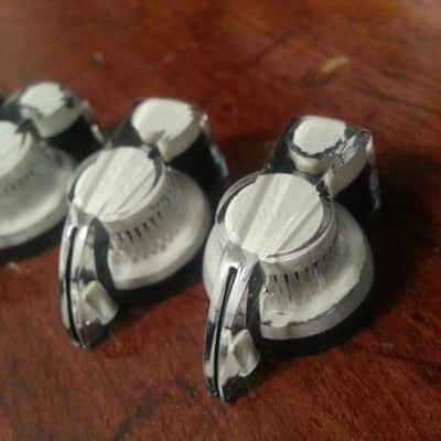JAT CUSTOM GUITAR PARTS (20) Set Screw Chicken Head Knobs for Amps, Pedals or Guitars White / Black image 2