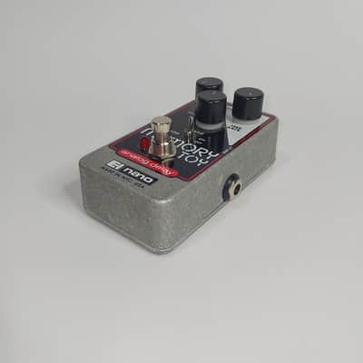 Electro-Harmonix Memory Toy Analog Echo / Chorus in Box image 9