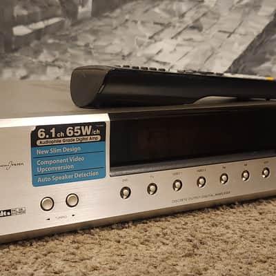 Onkyo Onkyo's TX-LR552 is a 6.1-channel home theater receiver 90s  - Grey metal case image 5