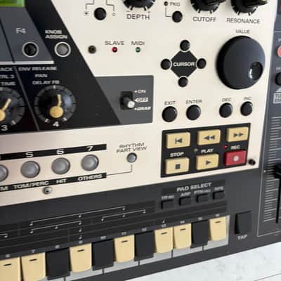 Roland MC-307 Groovebox 2000s - Silver and Black image 6