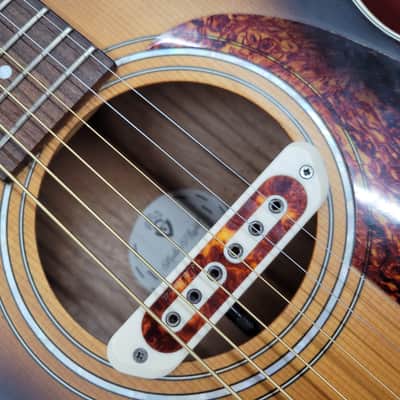 Guild Westerly Collection M-240E Troubadour with Pau Ferro Fretboard - Sunburst image 5