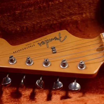 Fender American Vintage '57 Stratocaster 2000 - 2012 - 2-Color Sunburst image 2