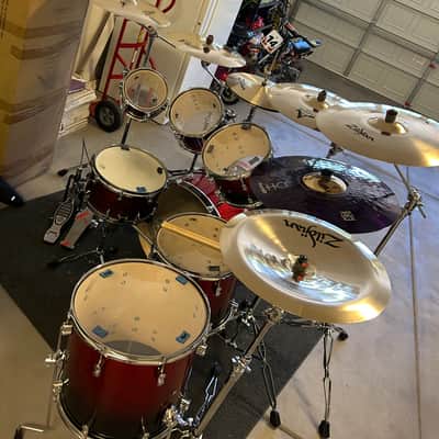 PDP PDCM2217RB Concept Maple Series 7x8/8x10/9x12/12x14/14x16/18x22/5.5x14" 7pc Shell Pack with Chrome Hardware 2010s - Red to Black Sparkle Fade image 9