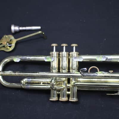 A Old's Ambassador Bb Trumpet in a Soft Type Hard Case as-is   # 13 T image 3