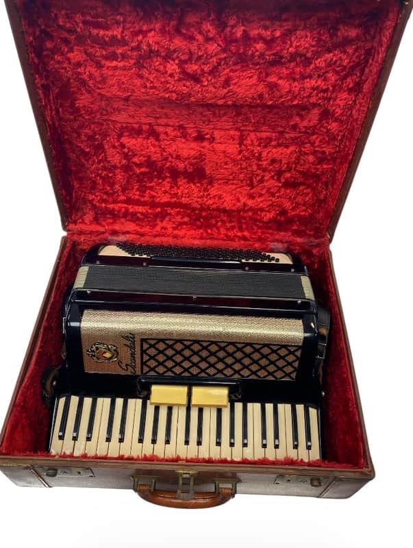 Scandalli Accordion 347/3 image 1