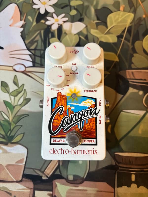 Electro-Harmonix Canyon 2017 - Present - White image 1