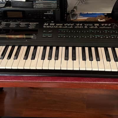 Yamaha DX7IID 16-Voice Synthesizer 1986 - 1989 - Black