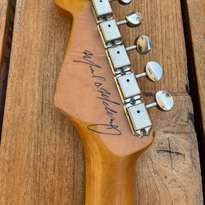 Fender Mike McCready Signature Stratocaster 2023 - Present - 3-Color Sunburst Relic image 10