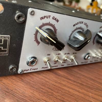Handcrafted Laboratories Affinity Dual Channel Tube Microphone Preamp w/ VU Meters 240V image 3