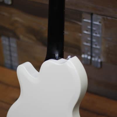 Supro Hampton 2016 - Antique White image 13